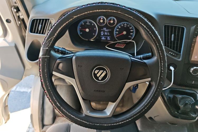 Used Foton Toano 2017 2.5T Rear Dual-Tire Commercial Version Long Wheelbase 4J25TC3 Steering Wheel