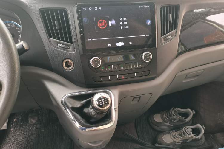 Used Foton Toano 2017 2.5T Restyled E Commercial Version Short Wheelbase 4J25TC3 Audio And AC Panel
