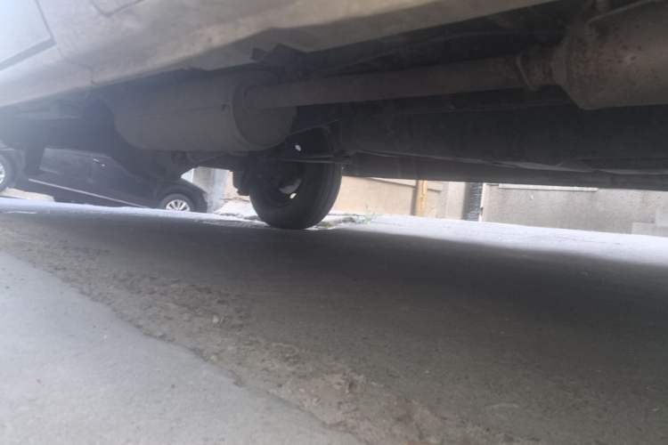 Used Foton Toano 2017 2.8T S Commercial Version Short Wheelbase ISF2.8s5F148 Chassis Front Right
