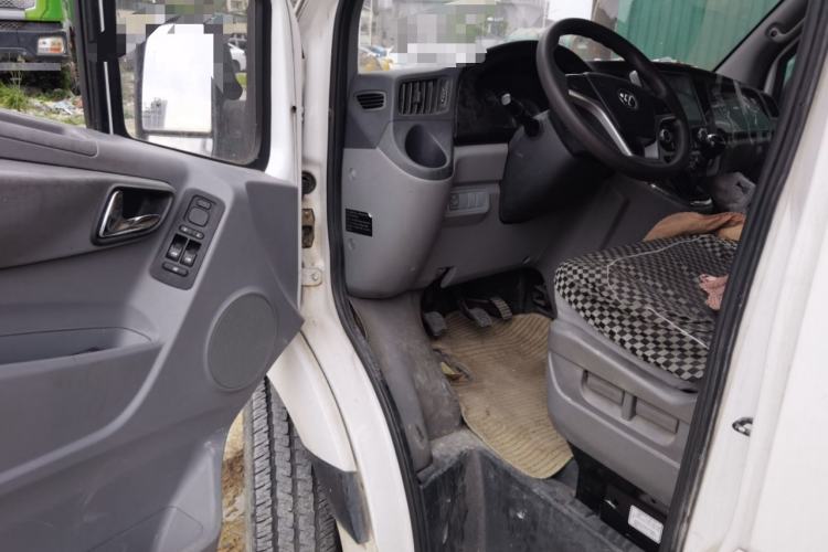 Used Foton Toano 2017 2.8T Restyled S Commercial Version Short Wheelbase ISF2.8s5129T Driver Seat