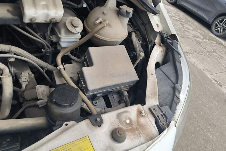 Used Foton Toano  Engine Bay Left