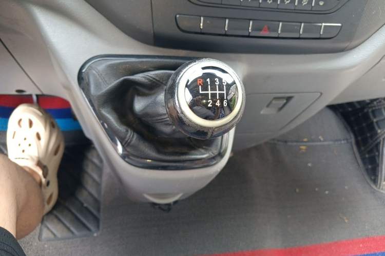 Used Foton Toano 2017 2.5T Restyled E Commercial Version Short Wheelbase 4J25TC3 Gear Lever