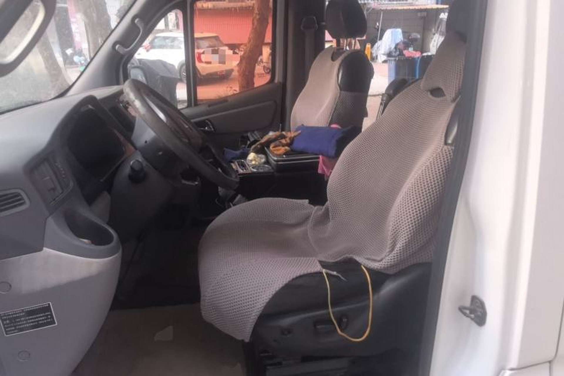 Used Foton Toano 2017 2.8T S Commercial Version Short Wheelbase ISF2.8s5F148 Left Front Seat