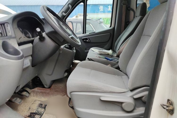 Used Foton Toano 2017 2.5T E Commercial Version Short Wheelbase 4J25TC3 Left Front Seat