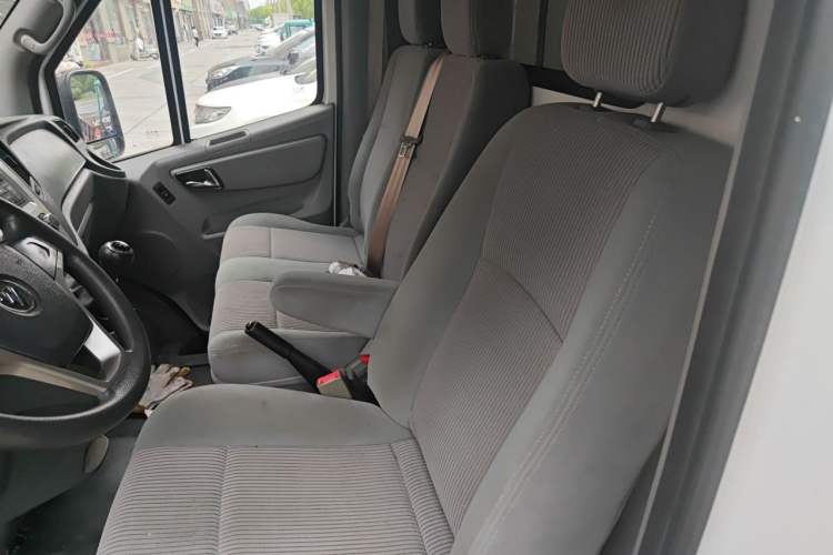 Used Foton Toano 2017 2.8T Facelifted E Van Long Wheelbase 4J28TC3 Left Rear Seat