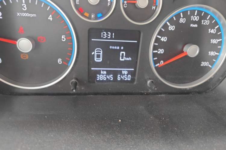 Used Foton Toano 2017 2.5T Restyled E Commercial Version Short Wheelbase 4J25TC3 Odometer Close Up