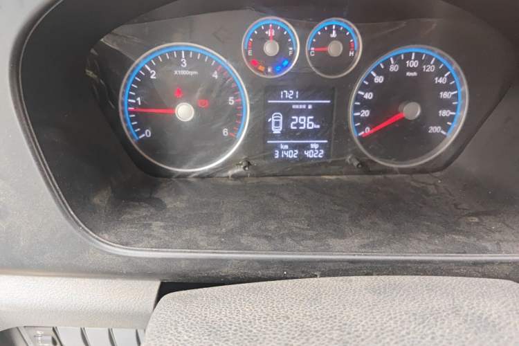 Used Foton Toano 2017 2.8T Facelifted E Van Long Wheelbase 4J28TC3 Odometer Close Up