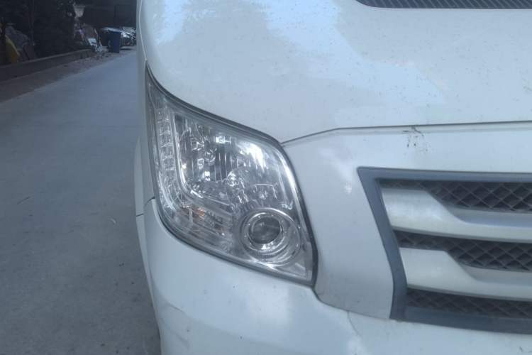Used Foton Toano 2017 2.8T S Commercial Version Short Wheelbase ISF2.8s5F148 Right Front Headlight