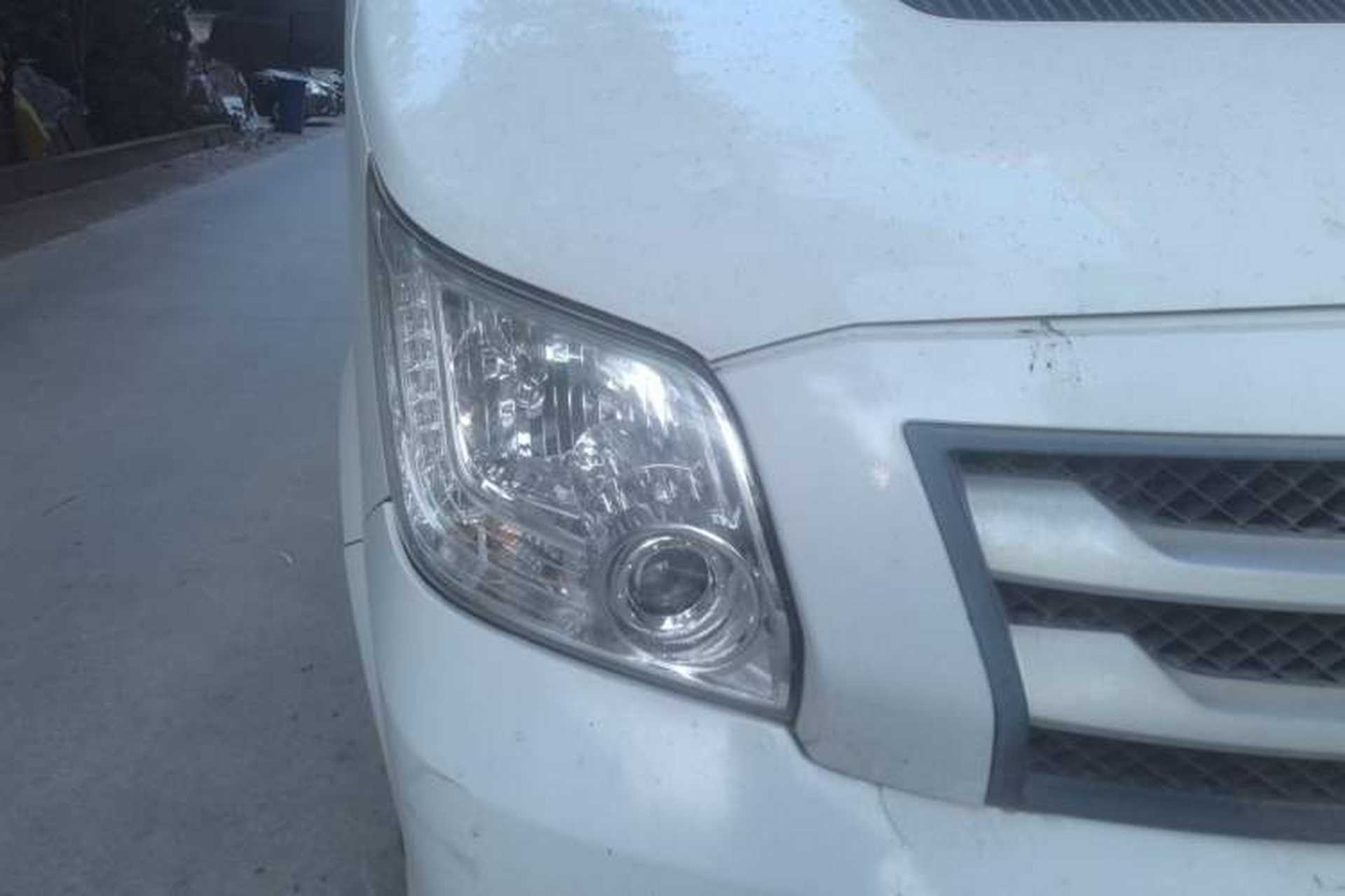 Used Foton Toano 2017 2.8T S Commercial Version Short Wheelbase ISF2.8s5F148 Right Front Headlight