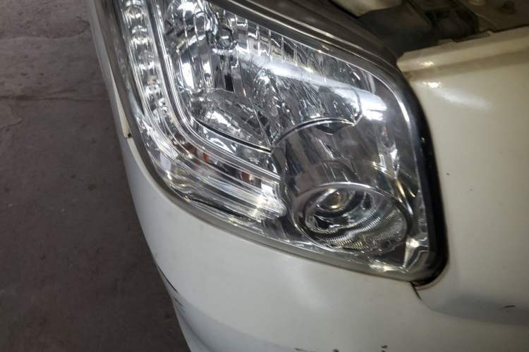 Used Foton Toano 2017 2.5T Restyled E Commercial Version Short Wheelbase 4J25TC3 Right Front Headlight