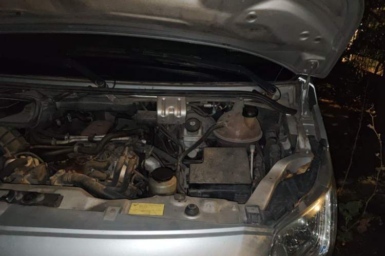 Used Foton Toano  Engine Bay Left