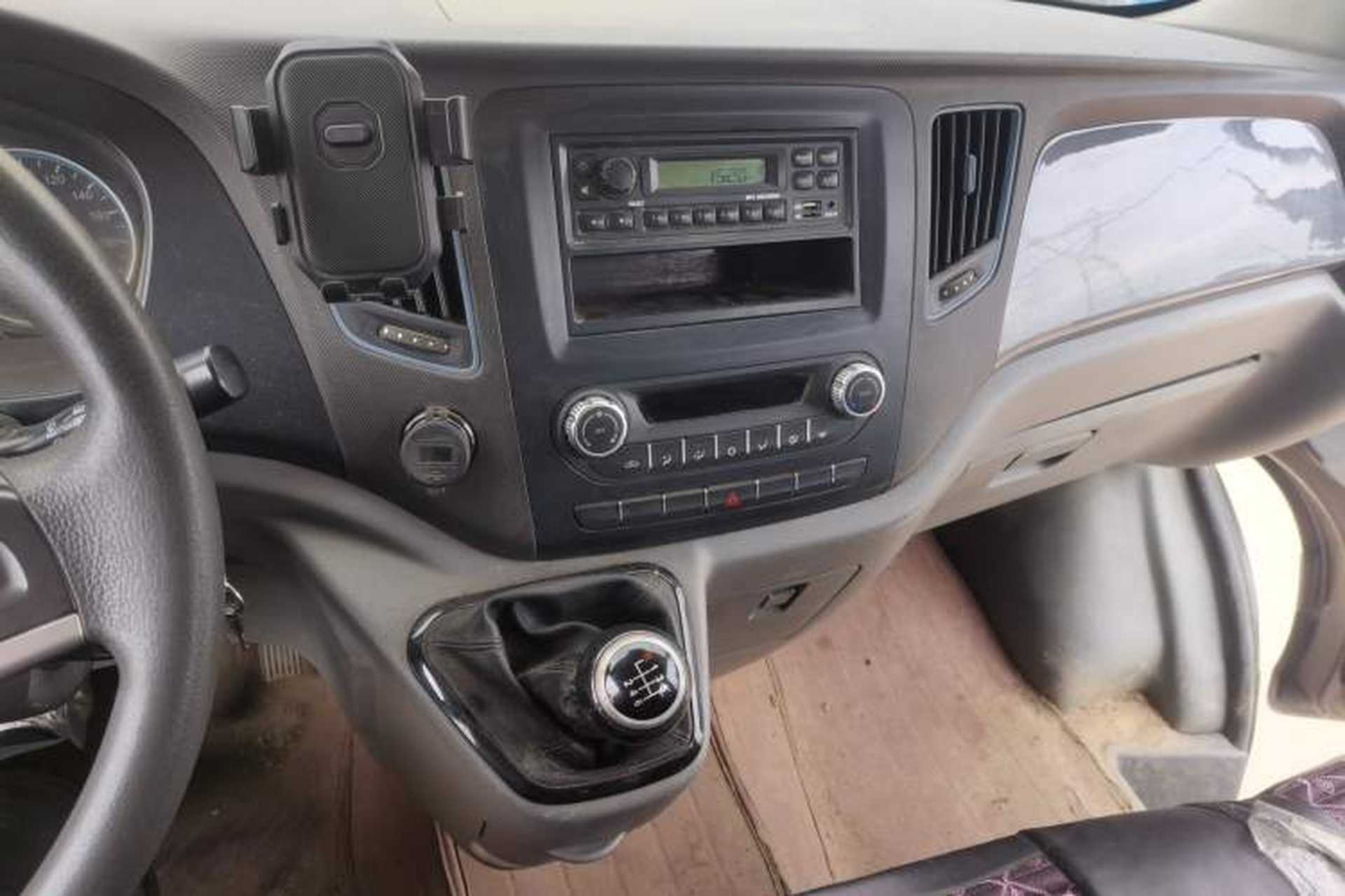 Used Foton Toano 2019 2.5T E7 (5.6 meters) 6-seater 4J25TC3 Audio And AC Panel