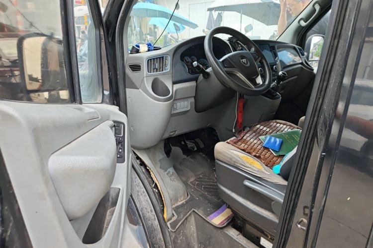 Used Foton Toano 2019 2.5T E Short Wheelbase 5/6-Seater 4J25TC3 Driver Seat