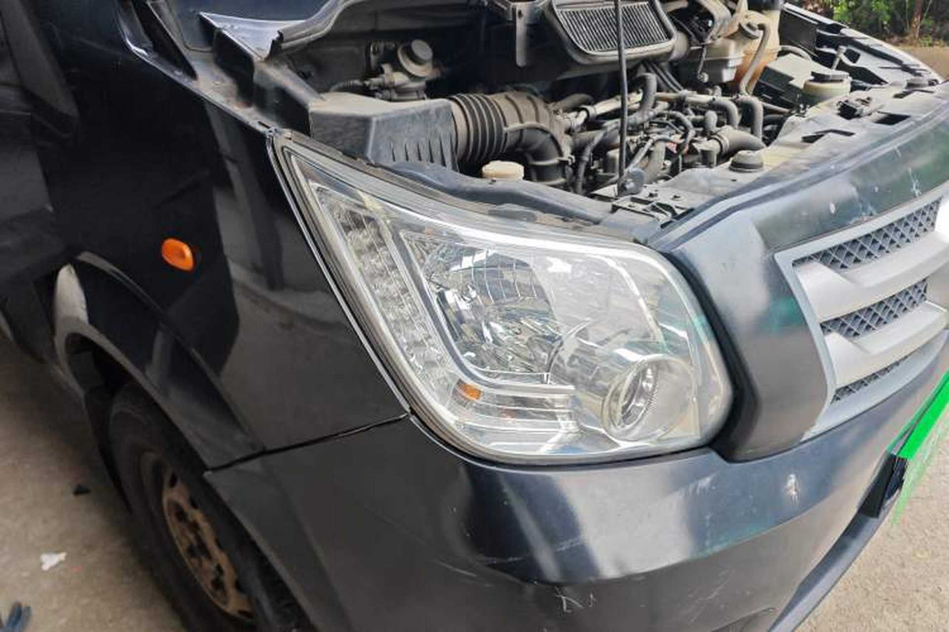 Used Foton Toano 2019 2.5T E Short Wheelbase 5/6-Seater 4J25TC3 Right Front Headlight