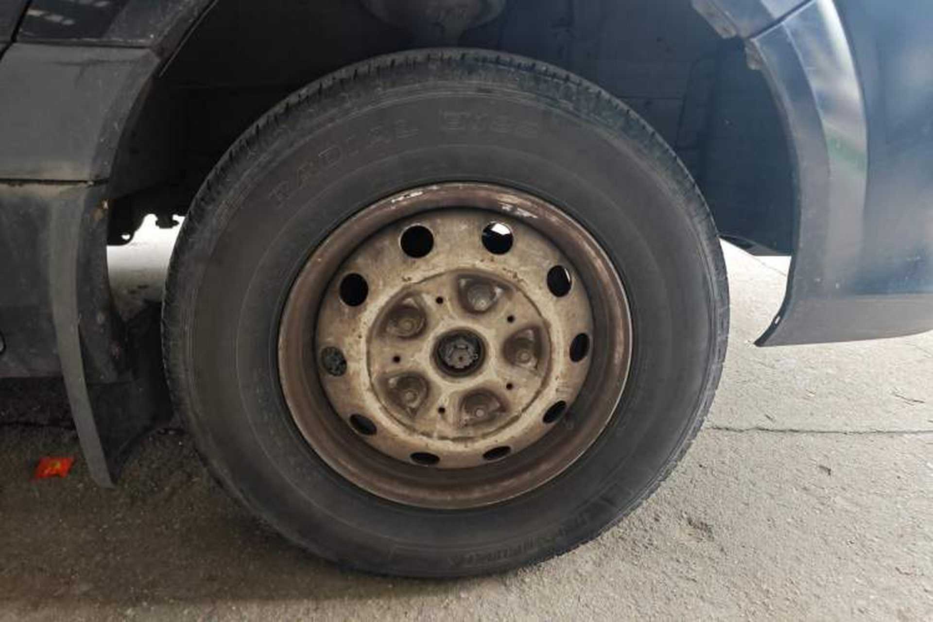 Used Foton Toano 2019 2.5T E Short Wheelbase 5/6-Seater 4J25TC3 Right Front Wheel Hub