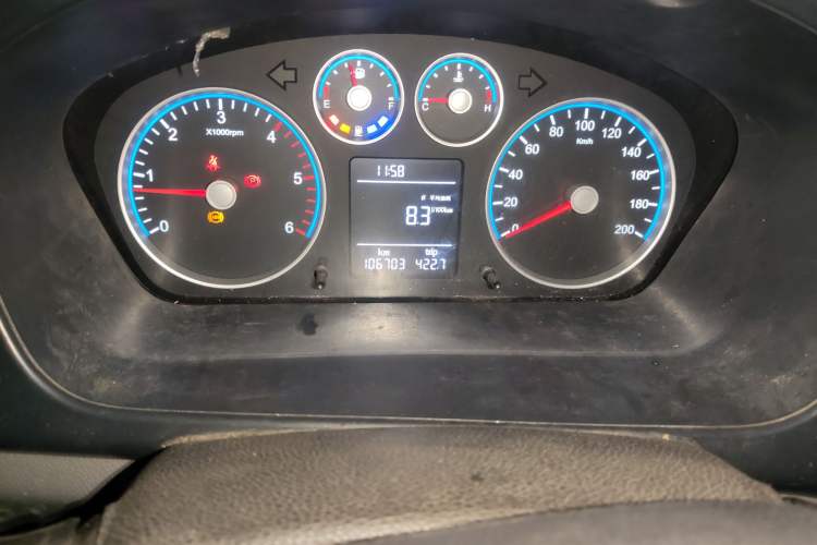 Used Foton Toano 2019 2.5T Mid-Height 4J25TC3 Odometer Close Up