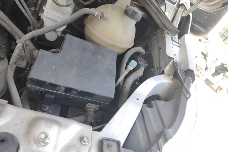 Used Foton Toano  Engine Bay Left