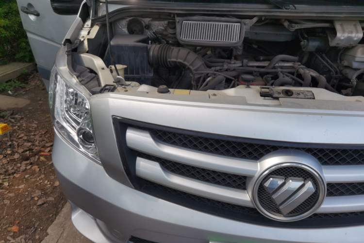 Used Foton Toano 2019 2.5T Extended-Wheelbase Mid-Roof 5-7 Seater 4J25TC3 Engine Bay Right