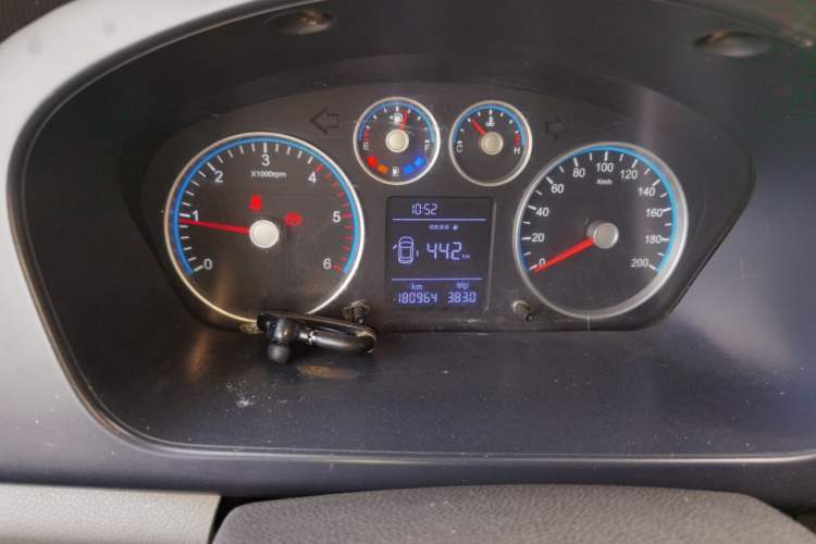 Used Foton Toano 2019 2.5T Extended-Wheelbase Mid-Roof 5-7 Seater 4J25TC3 Instrument Cluster