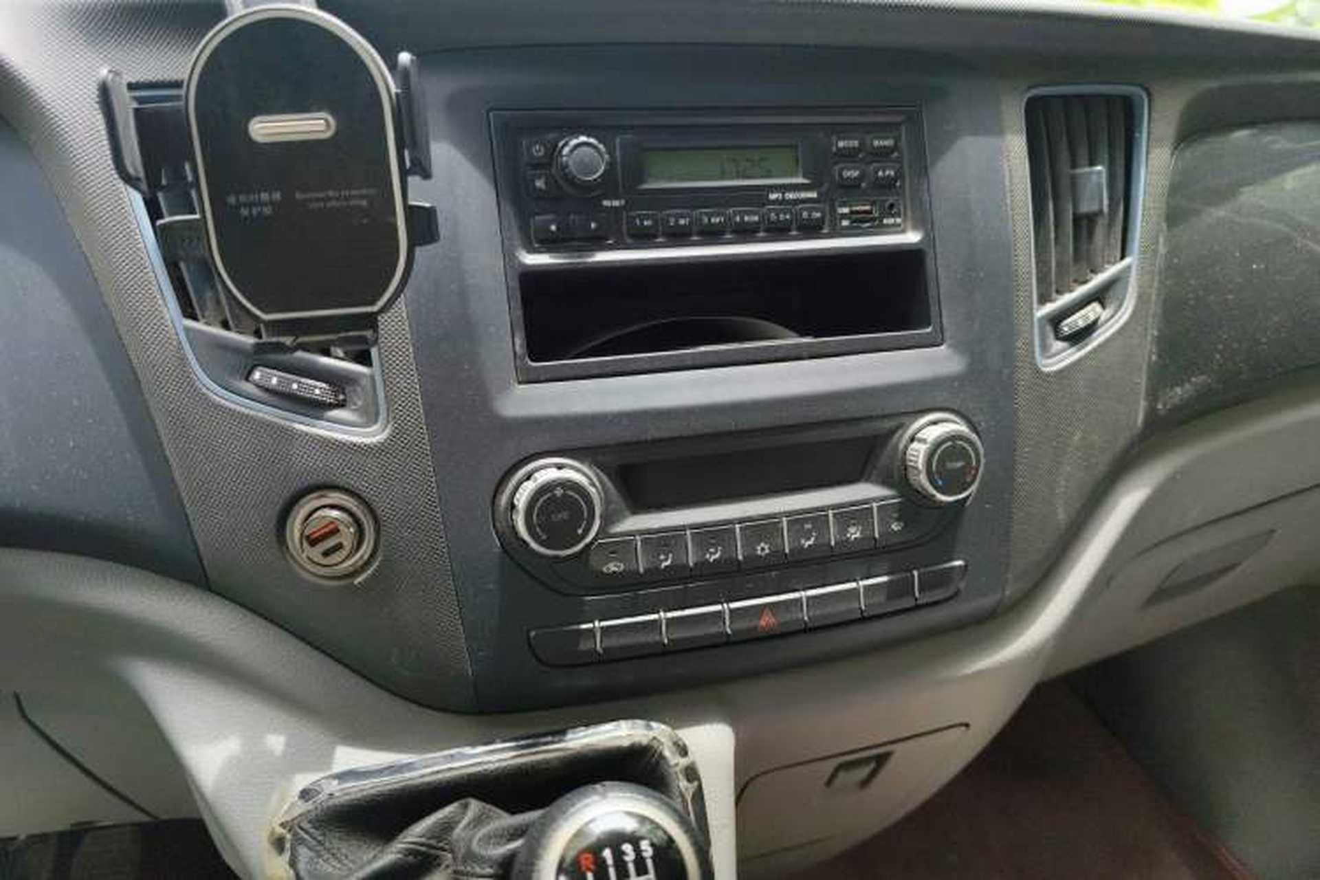 Used Foton Toano 2019 2.5T E Long Wheelbase 7-Seater 4J25TC3 Audio And AC Panel