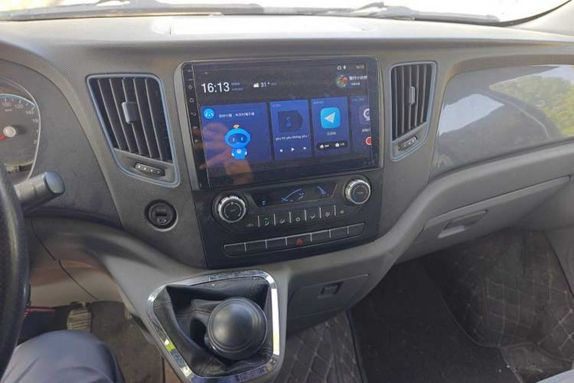 Used Foton Toano 2019 2.5T E Long Wheelbase 7-Seater 4J25TC3 Audio And AC Panel