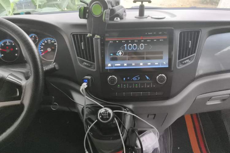 Used Foton Toano 2019 2.5T Multi-Function Long-Wheelbase Mid-Height 5-7 Seater 4J25TC3 Audio And AC Panel