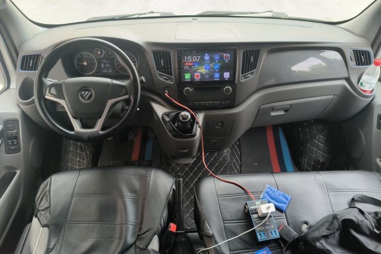 Used Foton Toano 2019 2.5T E Long Wheelbase 7-Seater 4J25TC3 Center Console