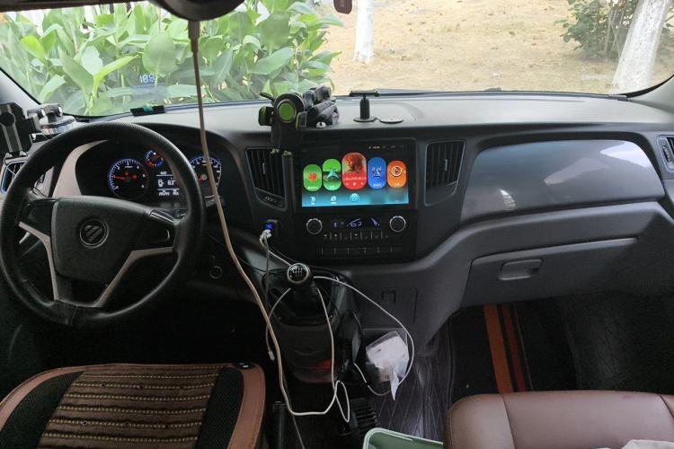 Used Foton Toano 2019 2.5T Multi-Function Long-Wheelbase Mid-Height 5-7 Seater 4J25TC3 Center Console
