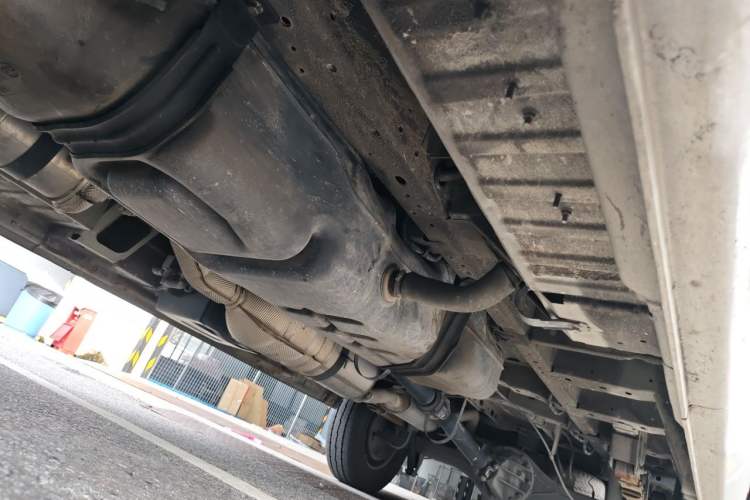 Used Foton Toano 2019 2.5T E7 (5.6 meters) 6-seater 4J25TC3 Chassis Front Left