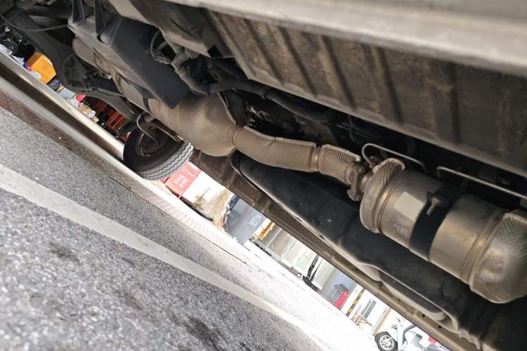 Used Foton Toano 2019 2.5T E7 (5.6 meters) 6-seater 4J25TC3 Chassis Front Right