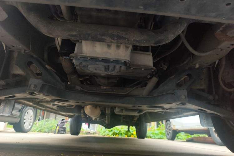 Used Foton Toano 2019 2.5T E Long Wheelbase 7-Seater 4J25TC3 Chassis Front