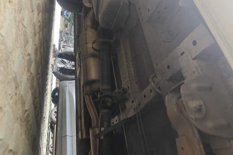 Used Foton Toano 2019 2.5T E7 (5.6 meters) 6-seater 4J25TC3 Chassis Rear Left