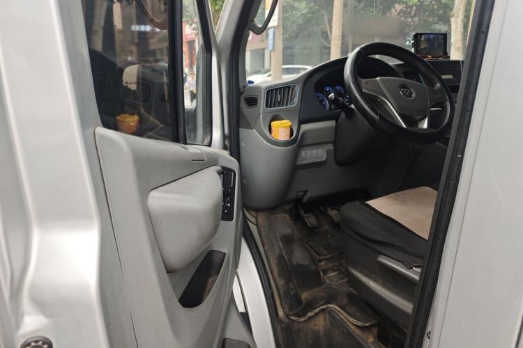 Used Foton Toano 2019 2.5T Flat-Top 5-Seater Open-Window 4J25TC3 Driver Seat