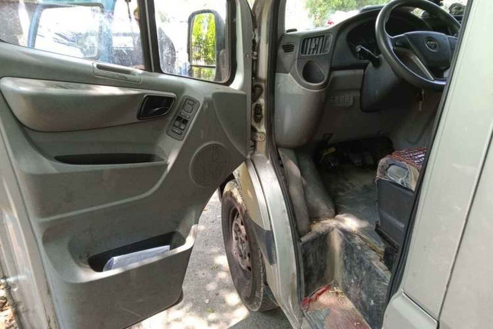 Used Foton Toano 2019 2.5T Multi-Function Long-Wheelbase Mid-Height 5-7 Seater 4J25TC3 Driver Seat