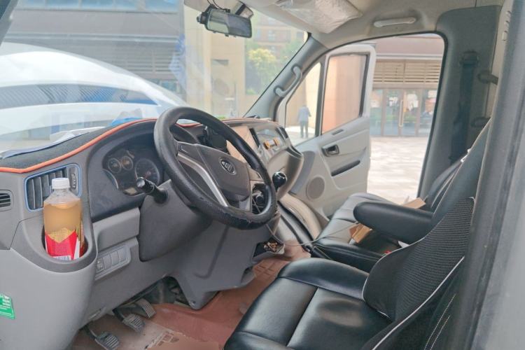 Used Foton Toano 2019 2.5T E Short Wheelbase 5/6-Seater 4J25TC3 Driver Seat