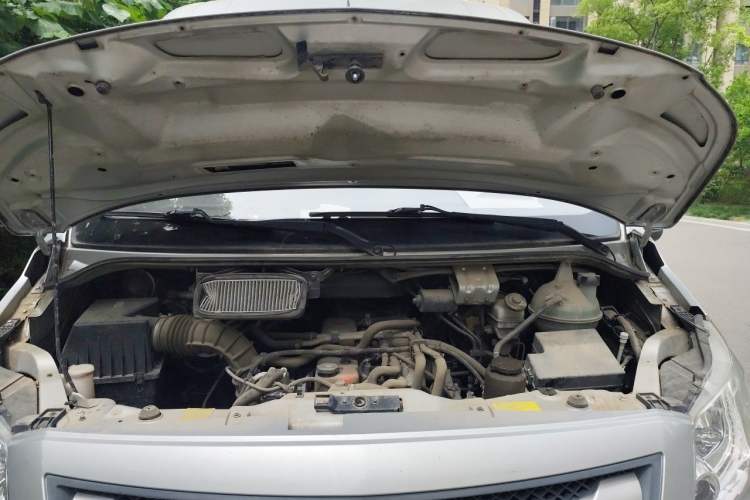 Used Foton Toano 2019 2.5T E Long Wheelbase 7-Seater 4J25TC3 Engine Bay