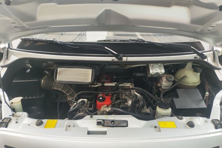 Used Foton Toano 2019 2.5T Flat-Top 5-Seater Open-Window 4J25TC3 Engine Bay