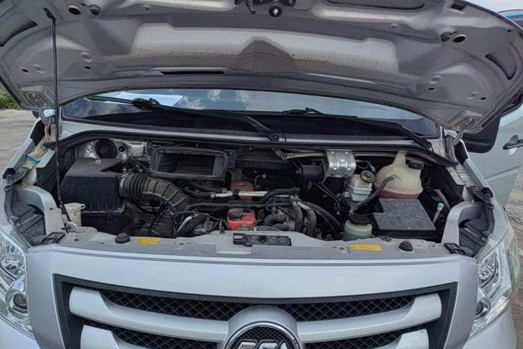 Used Foton Toano 2019 2.5T Mid-Height 4J25TC3 Engine Bay