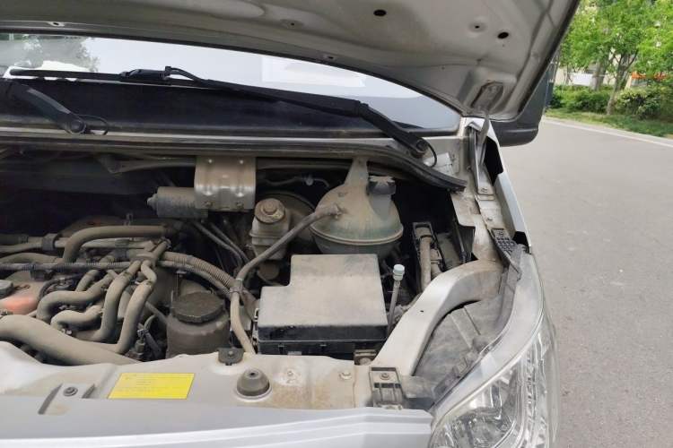 Used Foton Toano 2019 2.5T E Long Wheelbase 7-Seater 4J25TC3 Engine Bay Left