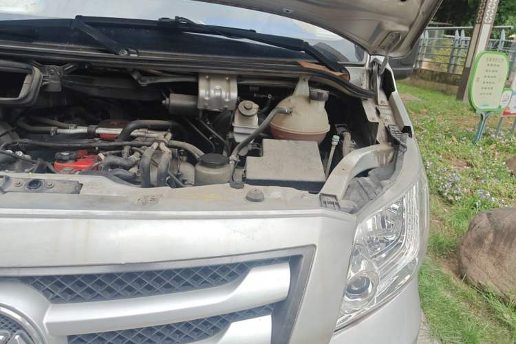 Used Foton Toano 2019 2.5T E7 (5.6 meters) 6-seater 4J25TC3 Engine Bay Left