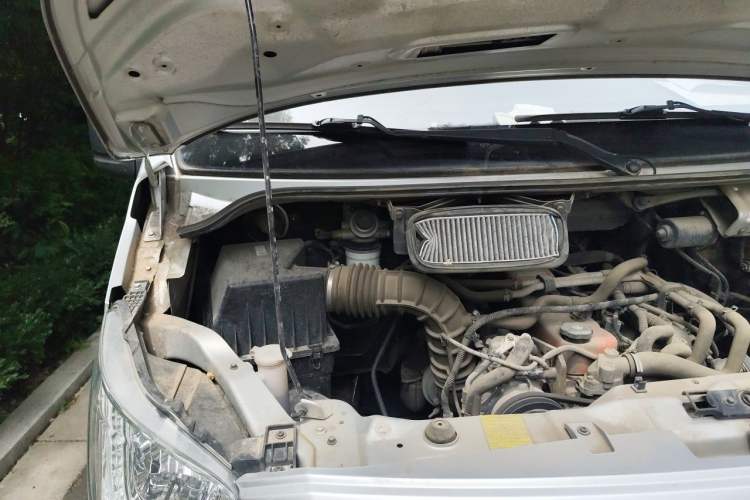 Used Foton Toano 2019 2.5T E Long Wheelbase 7-Seater 4J25TC3 Engine Bay Right