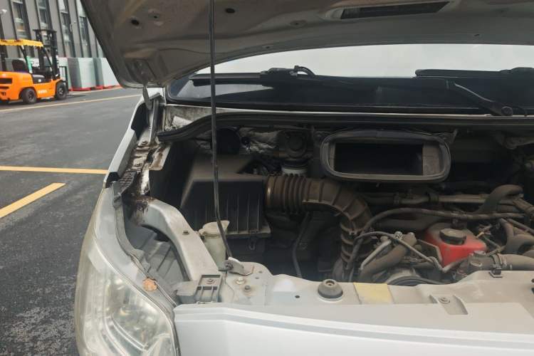 Used Foton Toano 2019 2.5T E Short Wheelbase 5/6-Seater 4J25TC3 Engine Bay Right