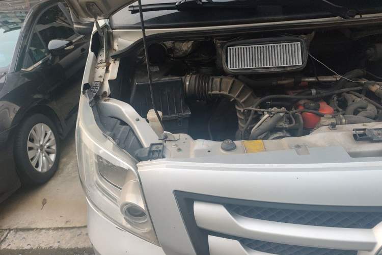 Used Foton Toano 2019 2.5T E Long Wheelbase 7-Seater 4J25TC3 Engine Bay Right