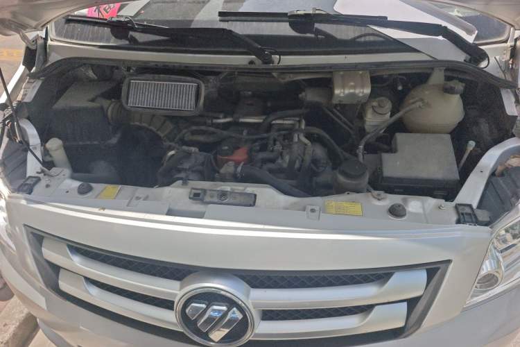 Used Foton Toano 2019 2.5T E5 Short Wheelbase Mid-Roof 5/6-Seater 4J25TC3 Engine Bay
