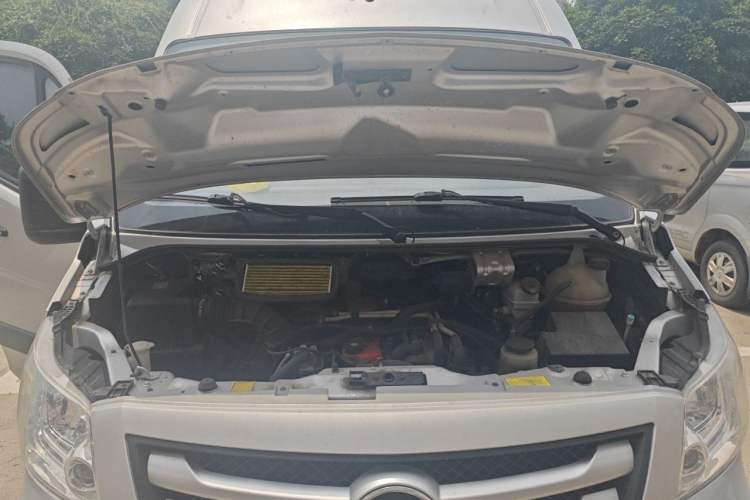 Used Foton Toano 2019 2.5T Multi-Function Long-Wheelbase Mid-Height 5-7 Seater 4J25TC3 Engine Bay