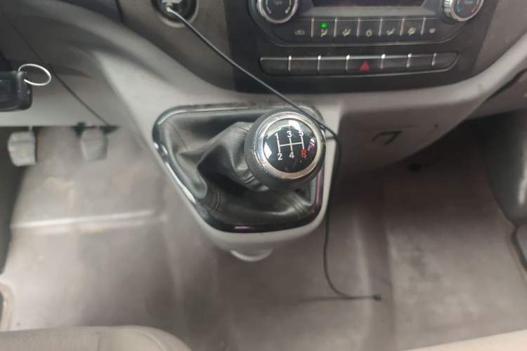 Used Foton Toano 2019 2.5T E Short Wheelbase 5/6-Seater 4J25TC3 Gear Lever