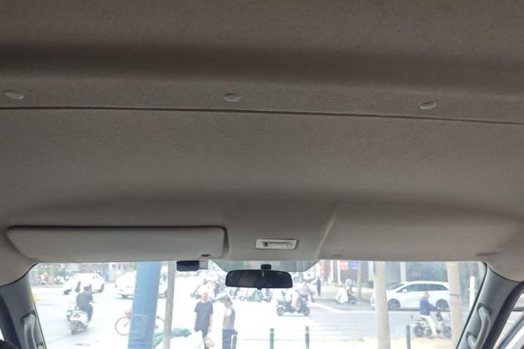 Used Foton Toano 2019 2.5T Flat-Top 5-Seater Open-Window 4J25TC3 Headliner