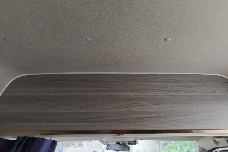Used Foton Toano 2019 2.5T E7 (5.6 meters) 6-seater 4J25TC3 Headliner