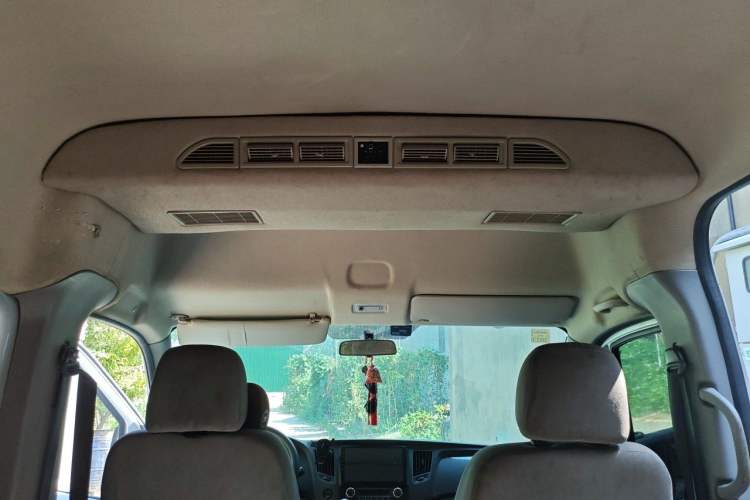 Used Foton Toano 2019 2.5T E Long Wheelbase 7-Seater 4J25TC3 Headliner