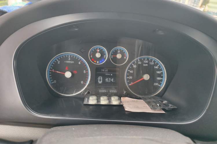 Used Foton Toano 2019 2.5T Multi-Function Short Wheelbase Flat Roof 5-7 Seater 4J25TC3 Instrument Cluster